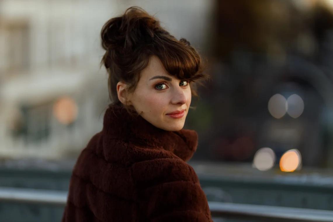 Julia E Lenska 2025 – Schauspielerin, Model und Influencerin mit Stil und Charisma