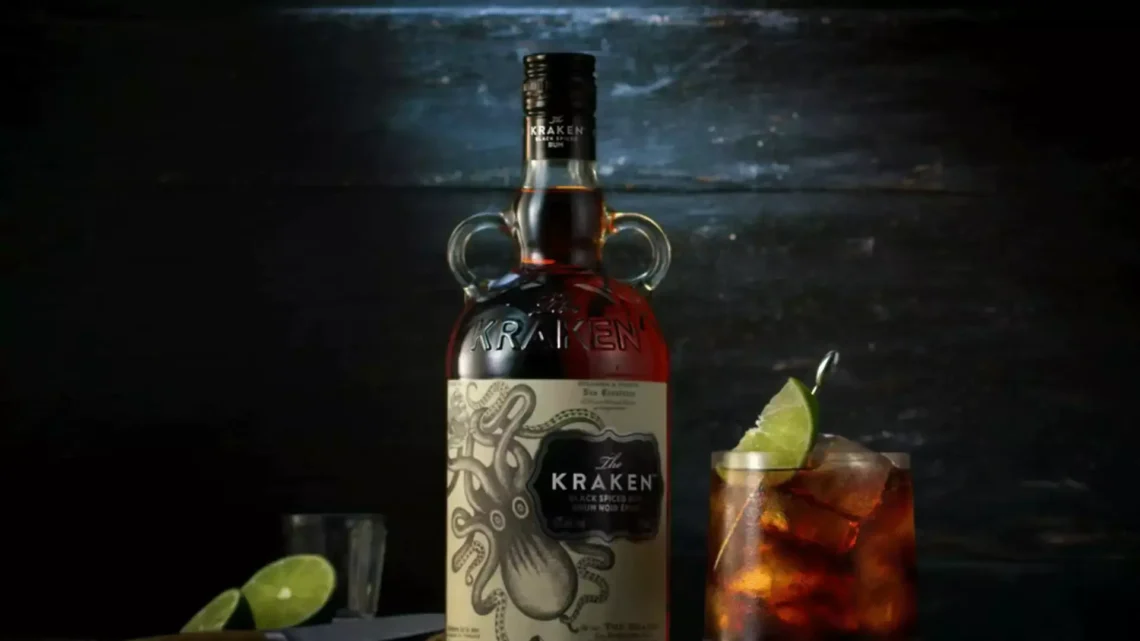 Die besten Cocktails mit Kraken Rum – So entfesselst du die dunkle Kraft des Spiced Spirits