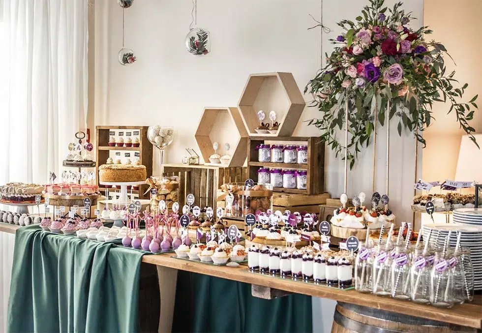 Candy-Bar-Deko-Hintergrund-Tisch-9